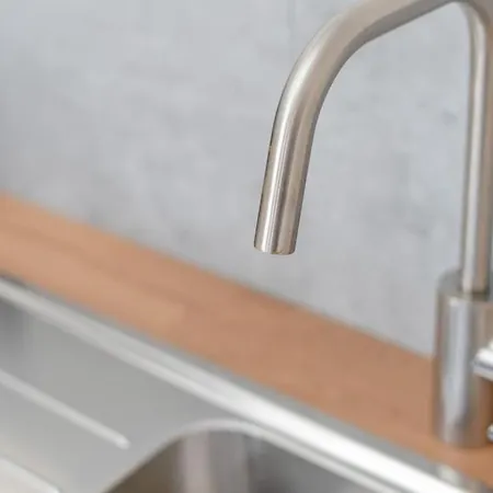 Petite - Feet In Water Hands On The Rock * Dinant