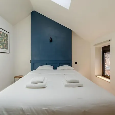 Petite - Feet In Water Hands On The Rock *