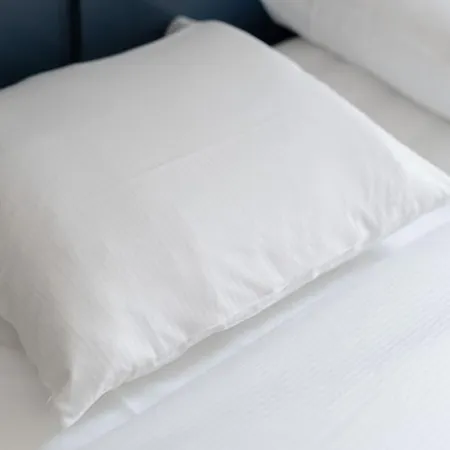 Petite - Feet In Water Hands On The Rock Appartement *