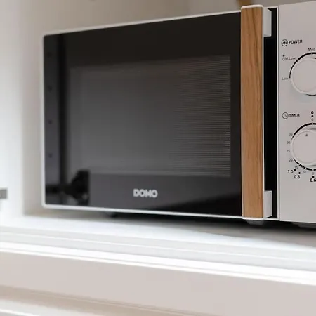 Petite - Feet In Water Hands On The Rock Dinant